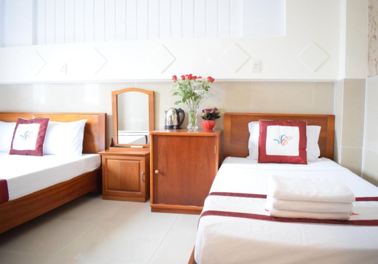 Reddoorz Marieline 2 Hotel Хошимин Экстерьер фото